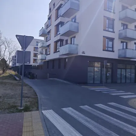 Skytravel Pileckiego- Near Modlin Airport Apartment